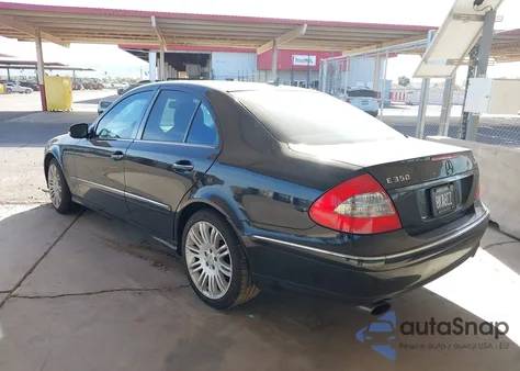 2008 Mercedes-Benz E 350 4Matic z USA, uszkodzony, nr VIN WDBUF87XX8B323259